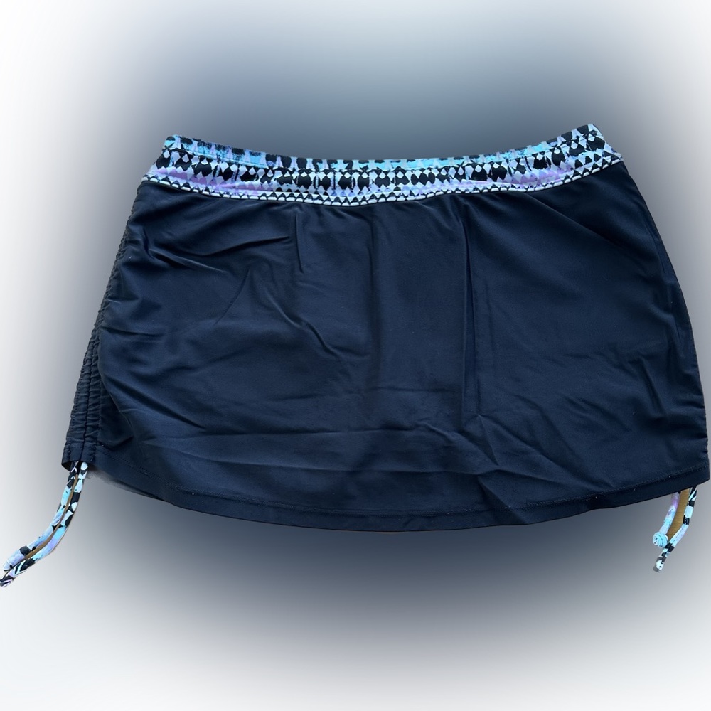 Free County Side-Shirred Amphibious Athletic Swim Skort Medium